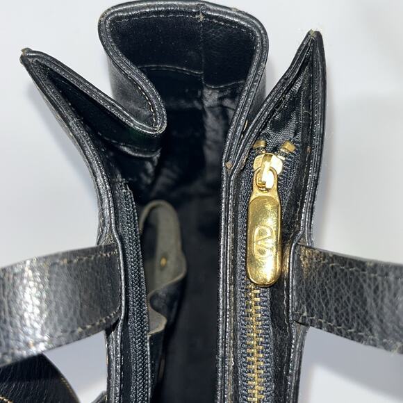 Valentino Garavani Logo Embellished Black Leather Tote - Picture 11 of 12